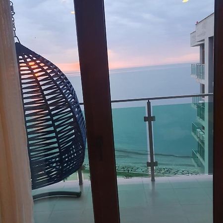 The Fresh Wave Hotel バトゥーミ エクステリア 写真