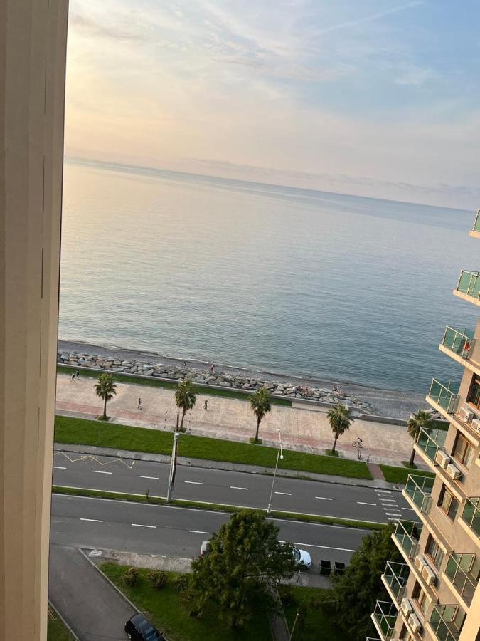 The Fresh Wave Hotel バトゥーミ エクステリア 写真