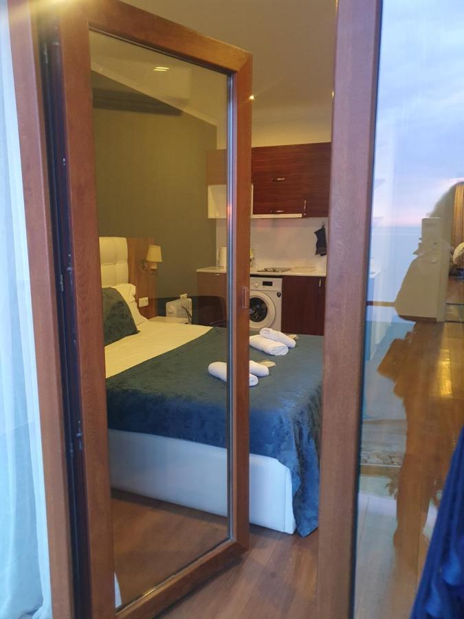 The Fresh Wave Hotel バトゥーミ エクステリア 写真